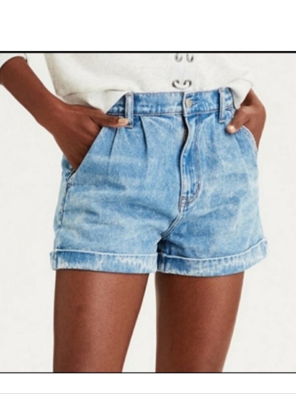 American Eagle Outfitters Pleated‎ Mom Shorts Size 8
